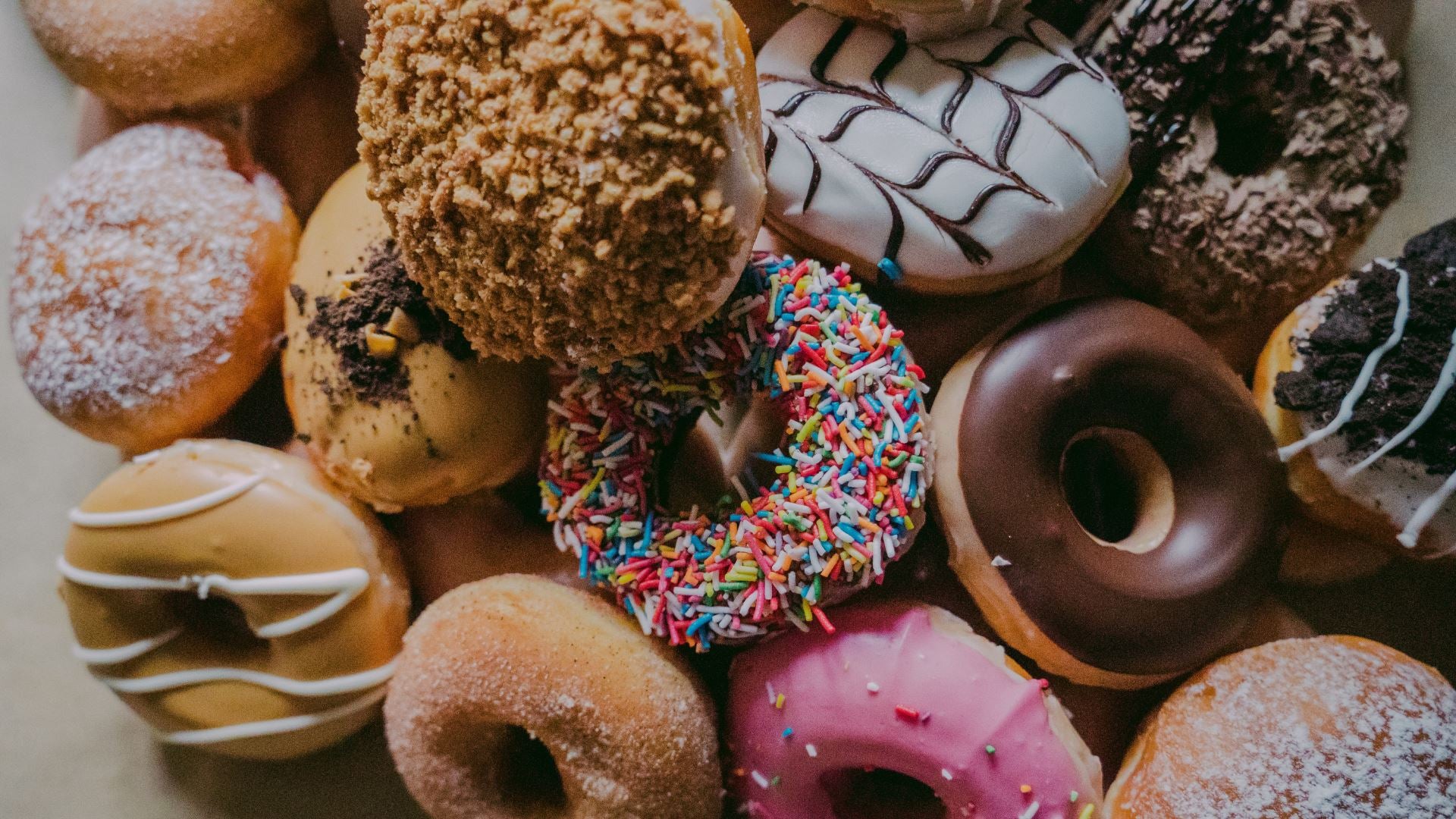 16 Signs You Are Consuming Too Much Sugar